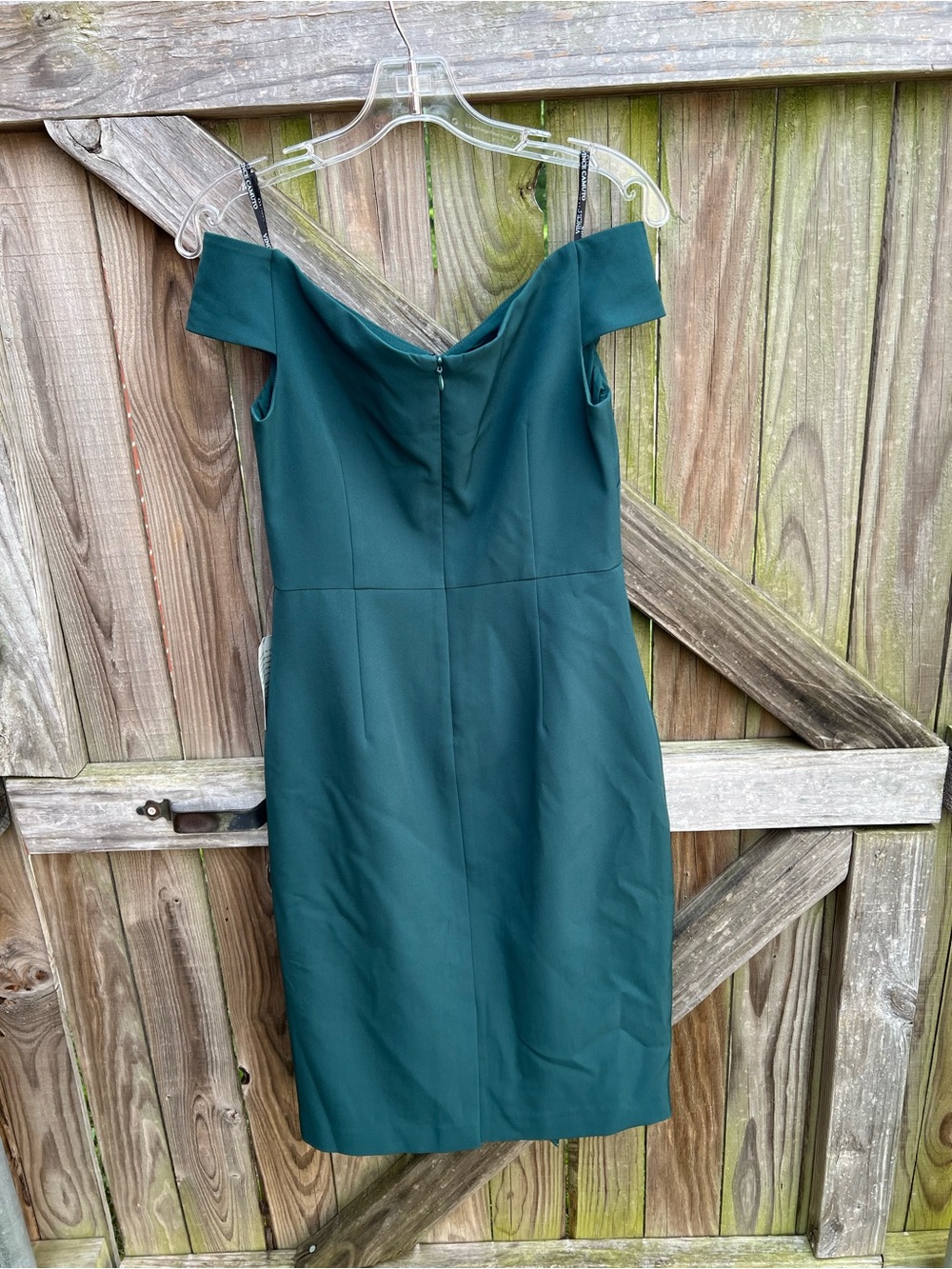 👗Vince Camuto Off-Shoulder Emerald Green Cocktail Dress - Picture 3 of 10